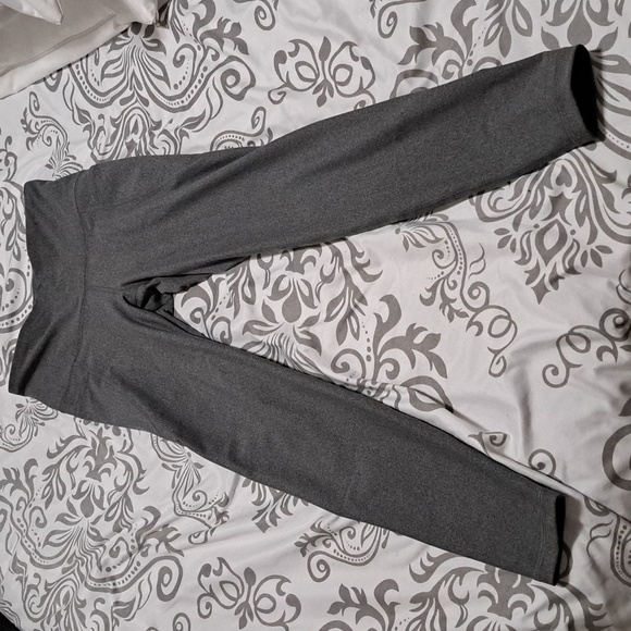Old Navy Powersoft High Rise 7/8 Leggings - Picture 1 of 6
